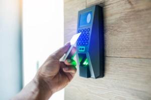Somos especialistas no controle de acesso digital biométrico e cartão rfi (RFiD)